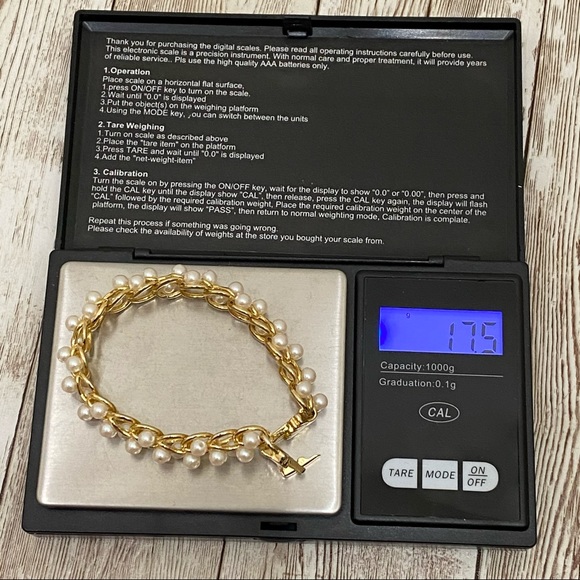 Richelieu Fan Shell Clasp Gold Faux Pearl Bracelet - Picture 11 of 16